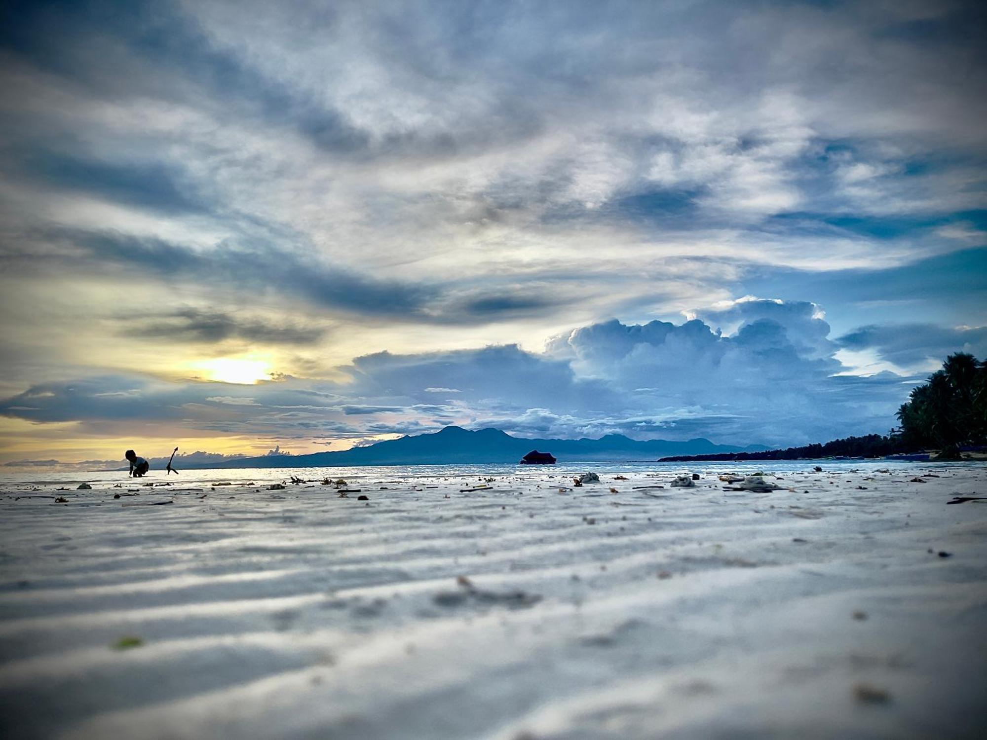 Golden Sunset Inn Siquijor Exteriör bild